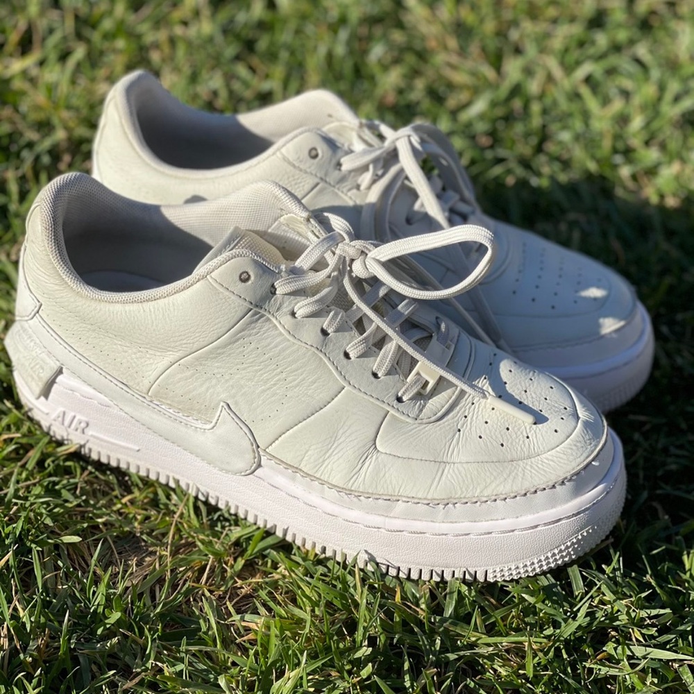 Nike Air Force 1 low top off white size 9.5 W